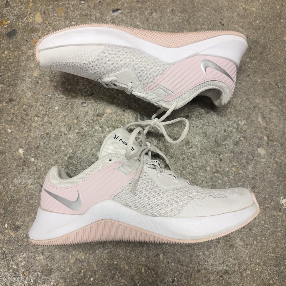 Nike Legend Essential 2 Womens 8 Platinum Pink Training Shoes CJ584-010 Used